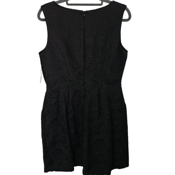 Ellen Tracy Women's Size 8  V-Neck Sleeveless Sheath Dress Black Rosette Floral - Picture 4 of 8